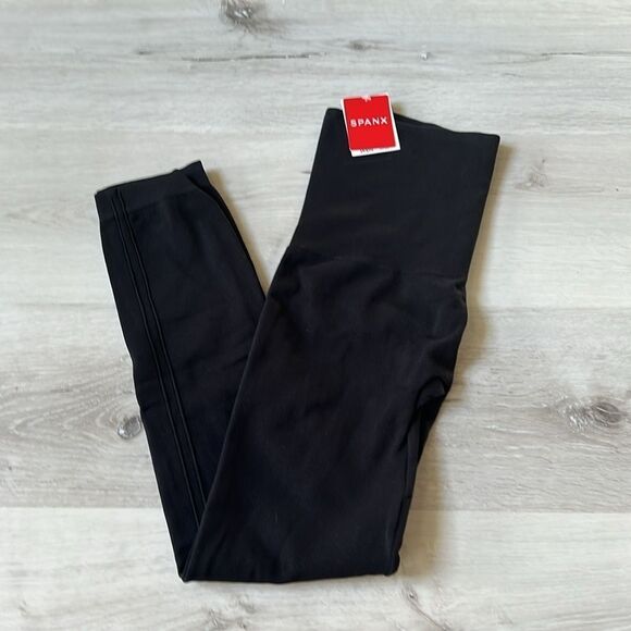 SPANX Look At Me Now Cropped‎ EcoCare Leggings size L Black NWT in packaging - Picture 6 of 8